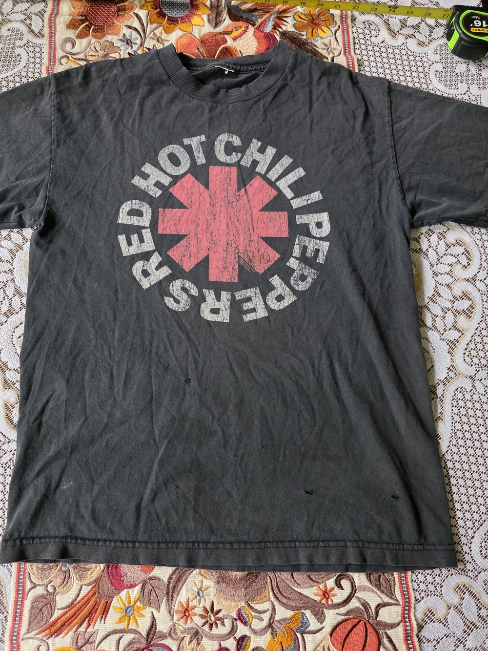 Vtg Red Hot Chilli Peppers Graphic Tee